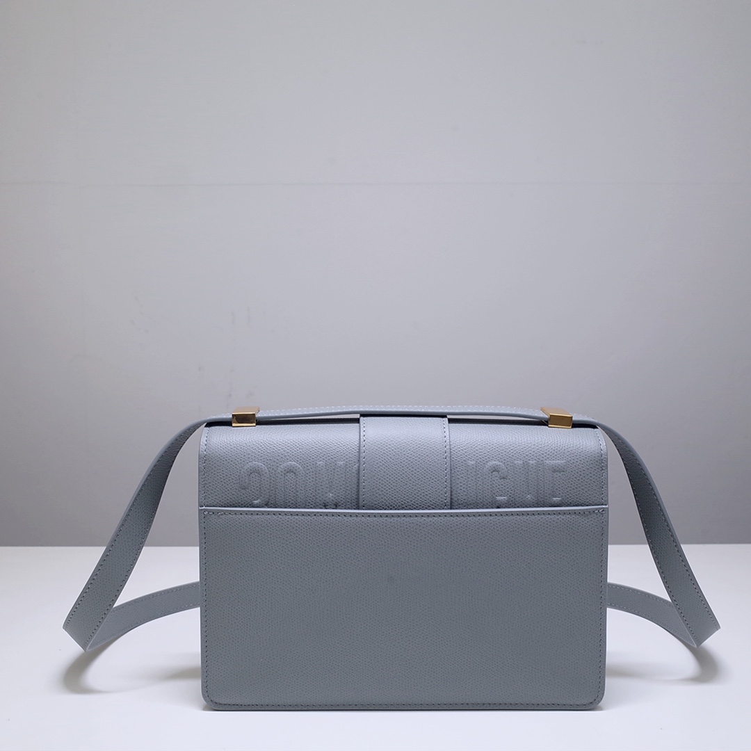 30 Montaigne Bag Grey Grained Calfskin